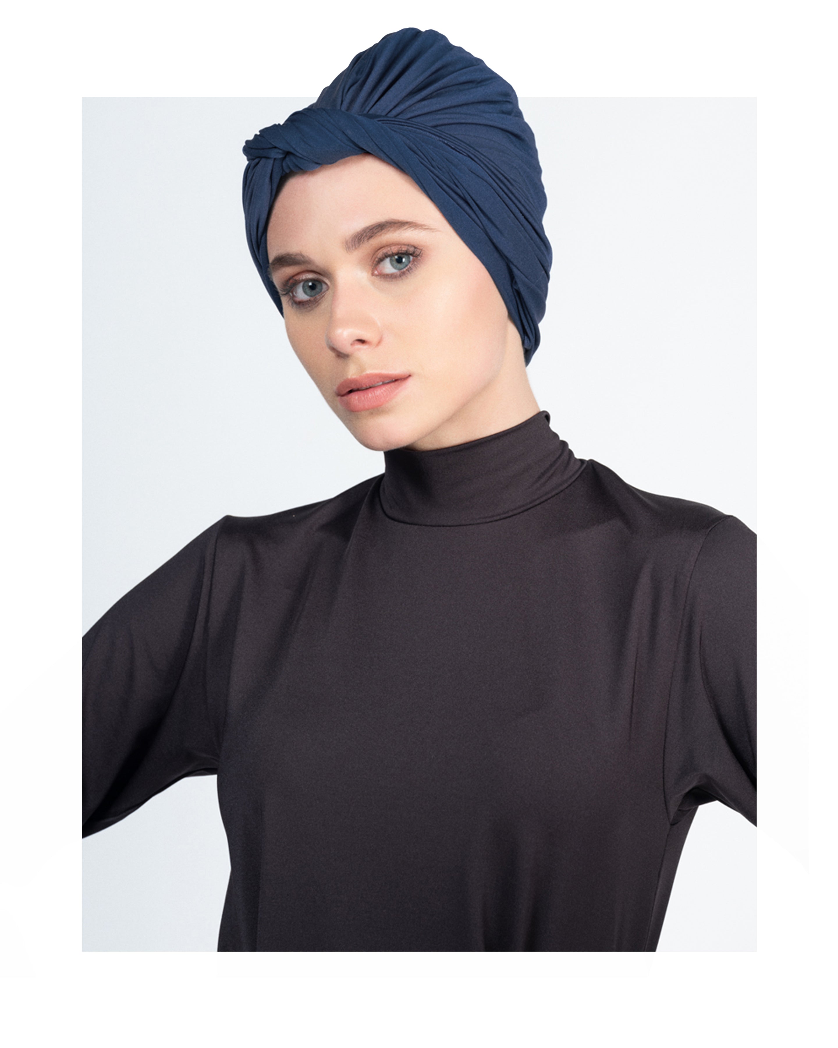 حجاب سباحة أسود
