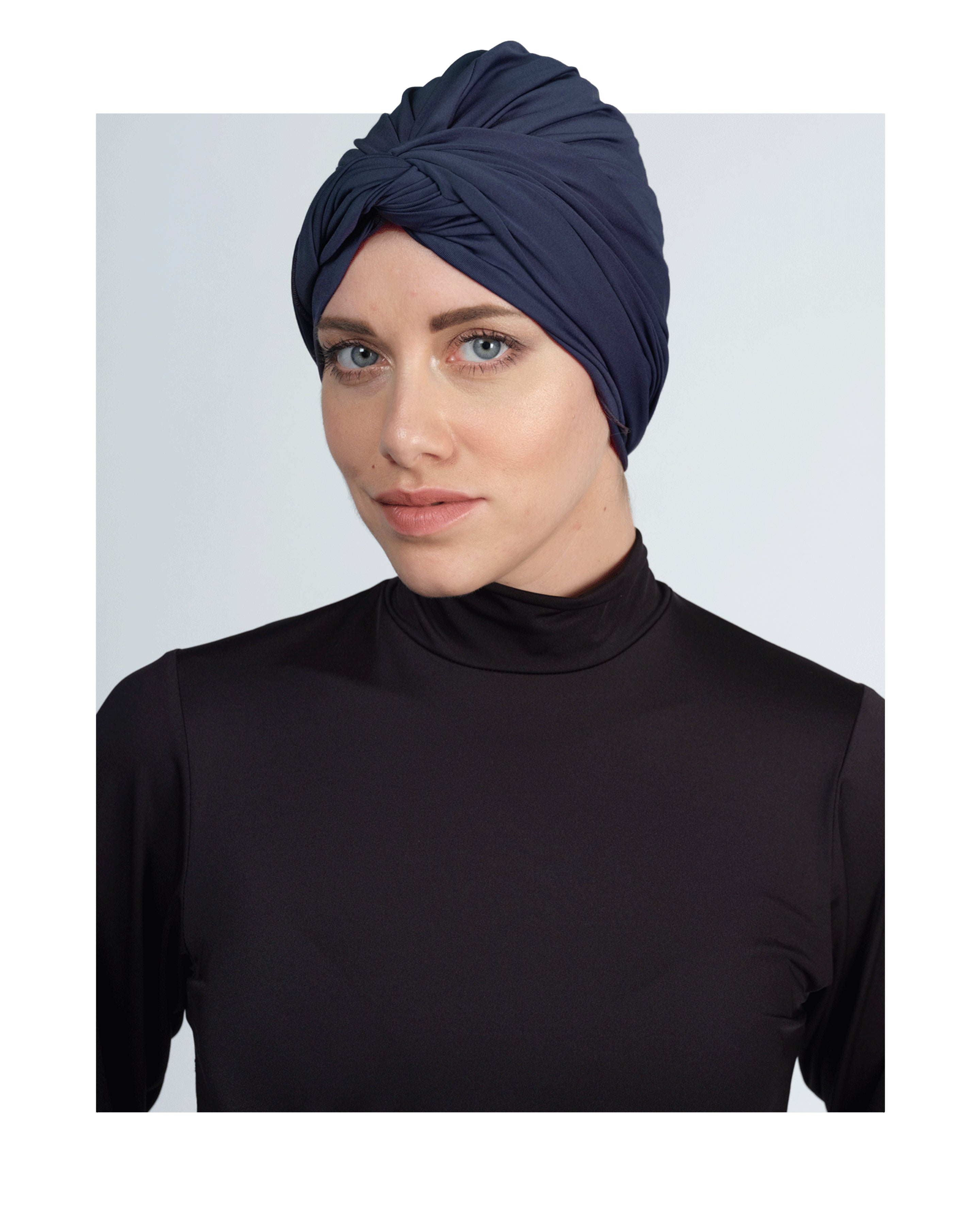 حجاب سباحة أسود