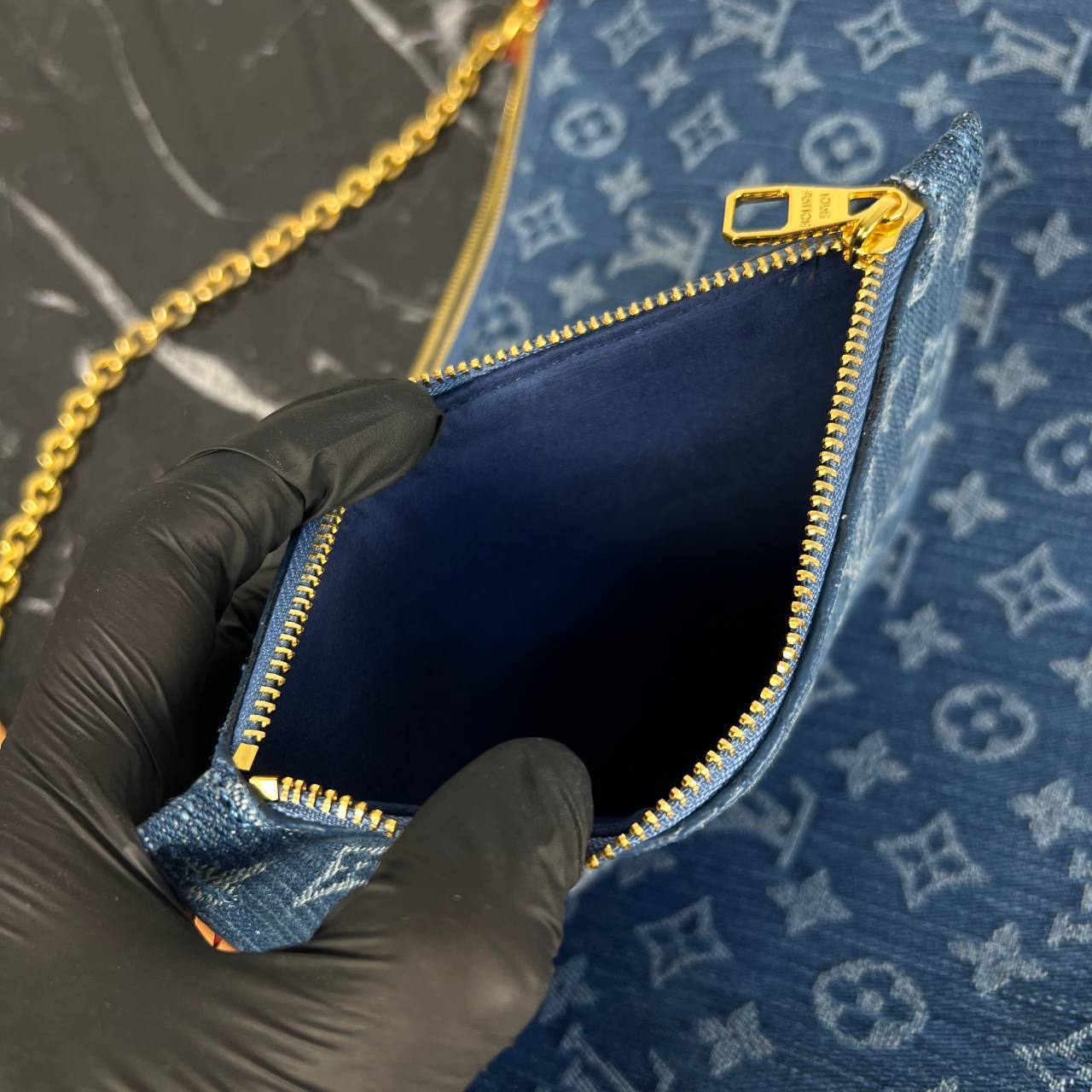 Louis Vuitton Bag A+