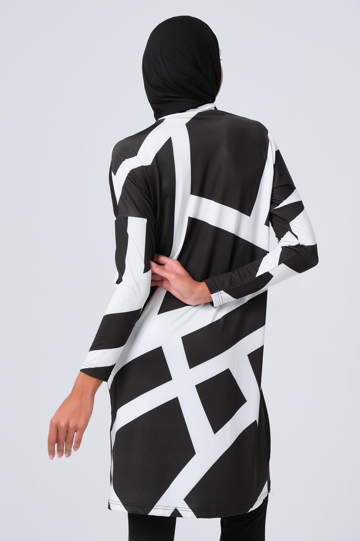 Geometric Line Patterned  Burkini- Big Sizes