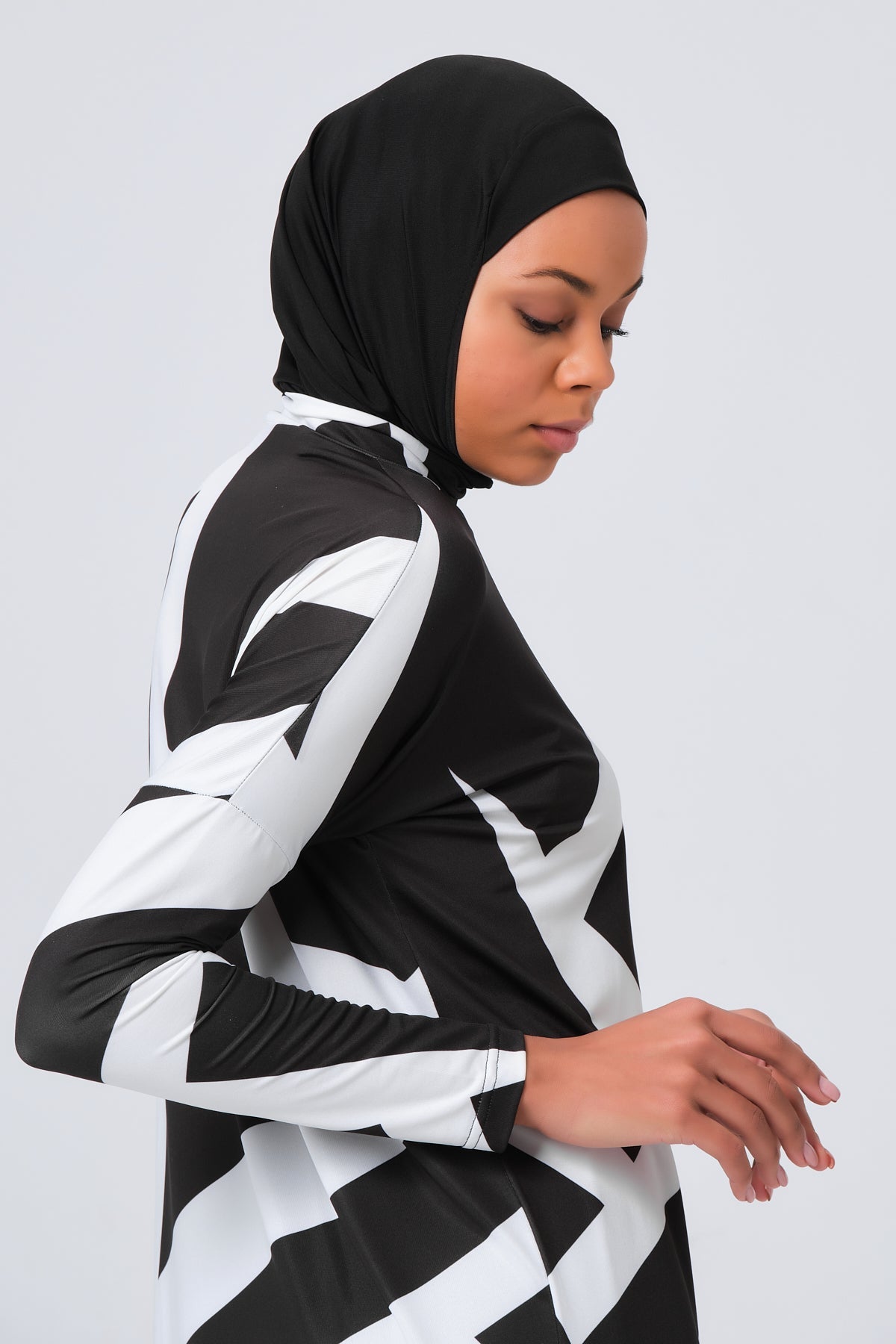 Geometric Line Patterned  Burkini- Big Sizes